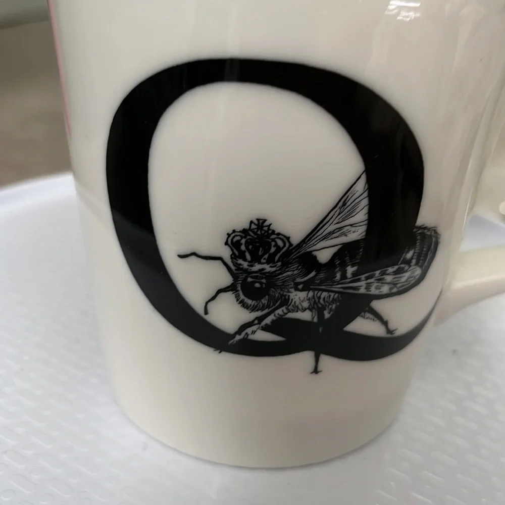 Williams Sonoma Rory Dabner “Q” coffee mug